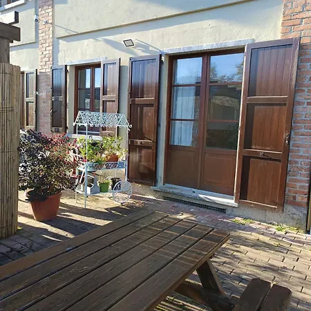 Vakantiehuis 2 Double Apartment- La Casa Di Alice Valbrona